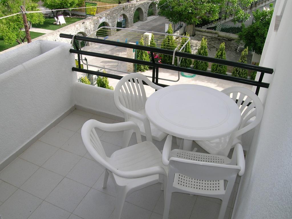 Kamares Apartments Εε Poros Town ห้อง รูปภาพ