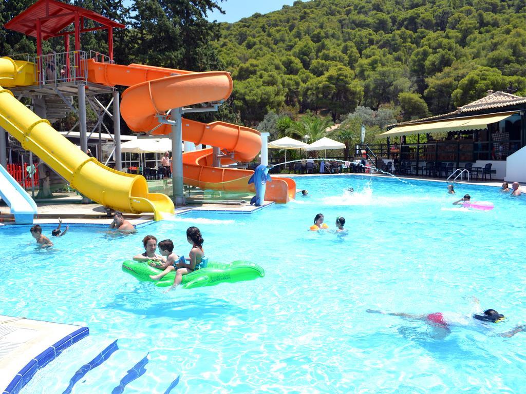 Kamares Apartments Εε Poros Town ภายนอก รูปภาพ